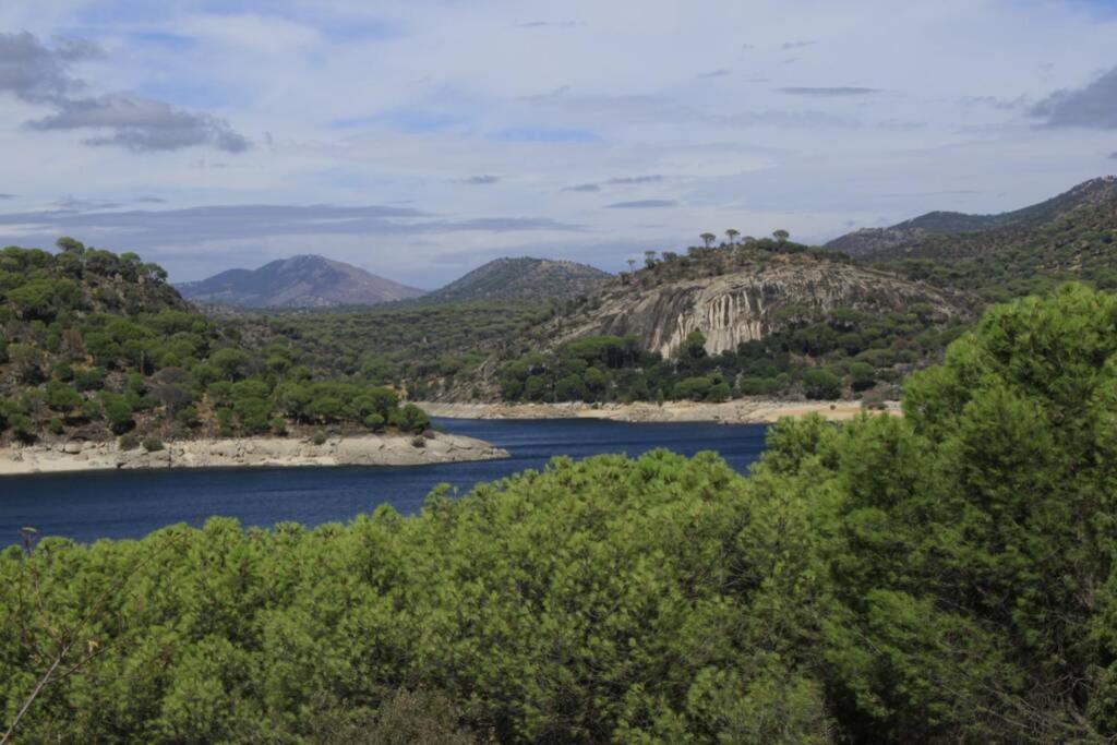 Villa La Casita De Noe Con Vista Al Pantano De San Juan San Martín de Valdeiglesias Exterior foto